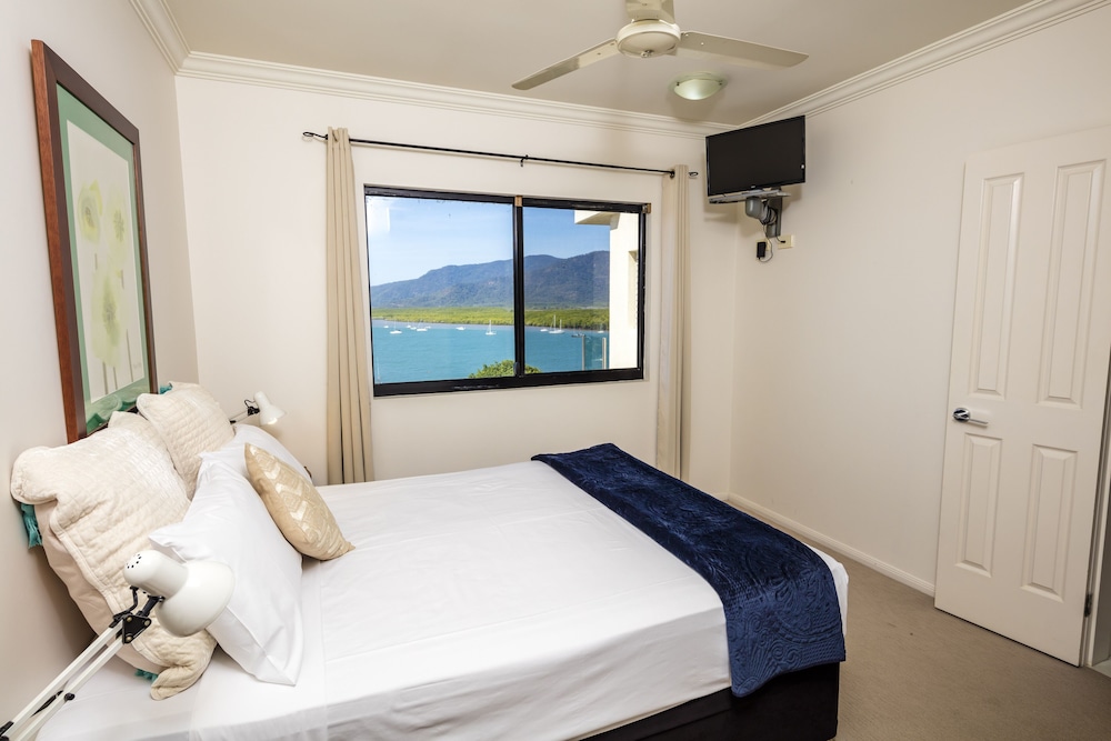 Jack Newell Holiday Apartments 34/74