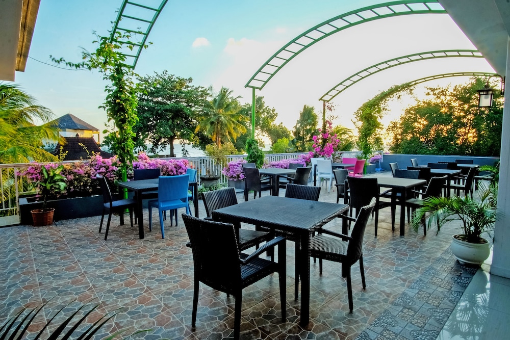 Puri Saron Senggigi Beach Hotel 49/63