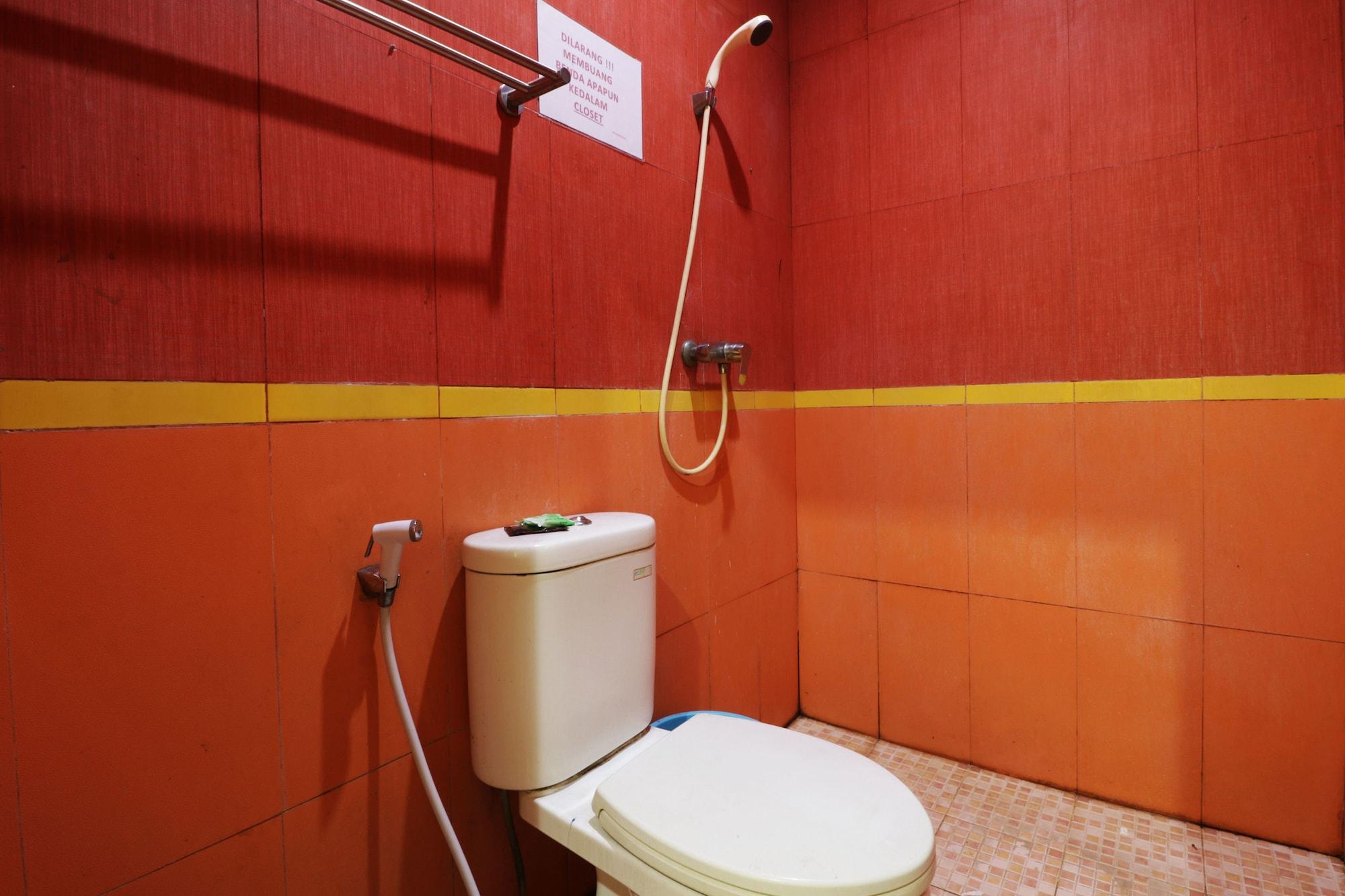 Marsya Prima Syariah Hotel 33/35