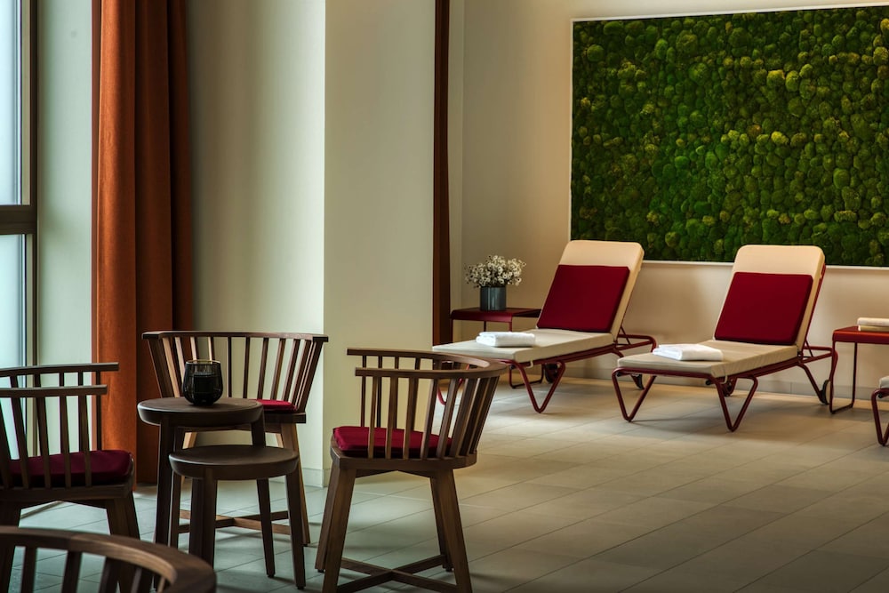 IntercityHotel Amsterdam Airport 51/60