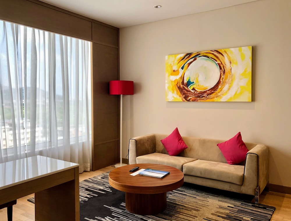 Novotel Guwahati GS Road 44/70