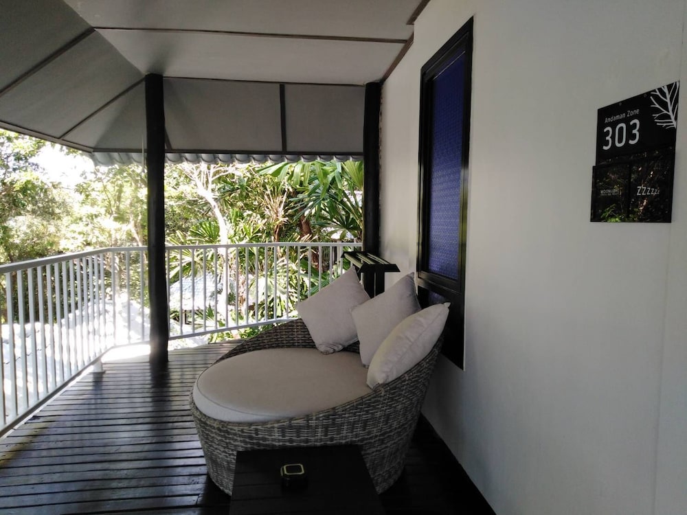MOONLIGHT EXOTIC BAY RESORT 34/50