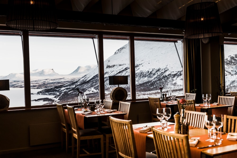 Hotell Fjallet 25/50