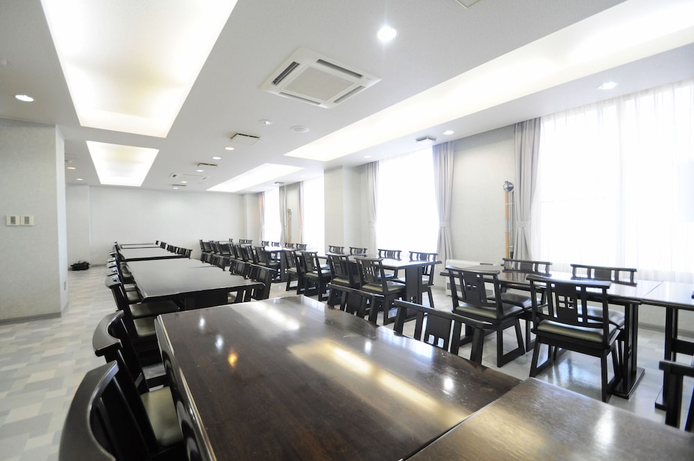 Hotel Saharin 36/50