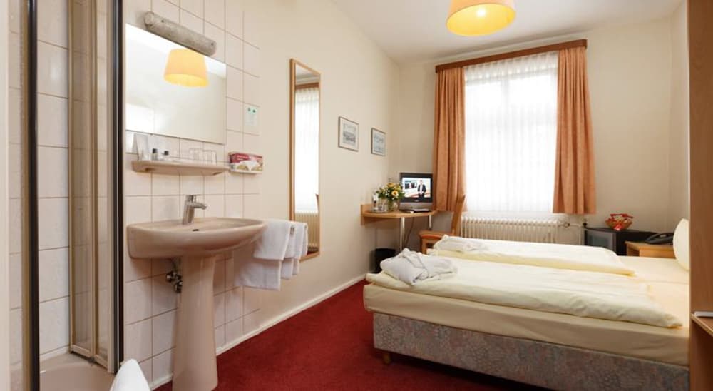Hotel Benn 15/46