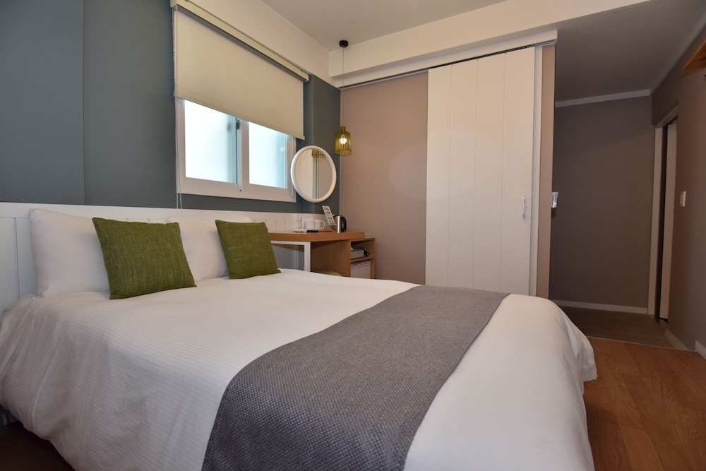 STANDARD, DOUBLE BED