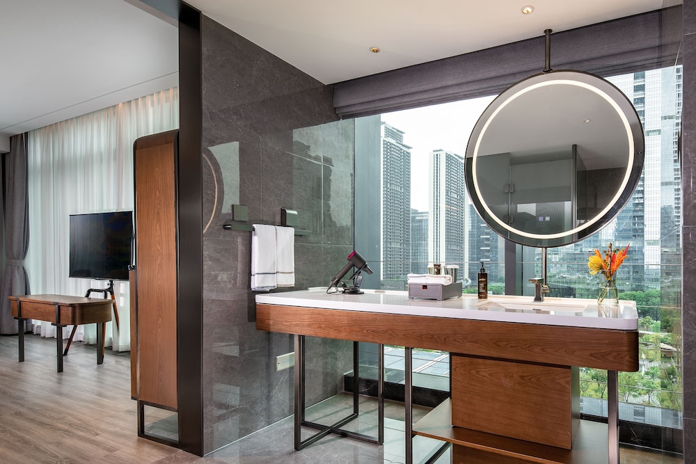 UrCove by Hyatt Shenzhen Bay Eco-Tech Park 37/42