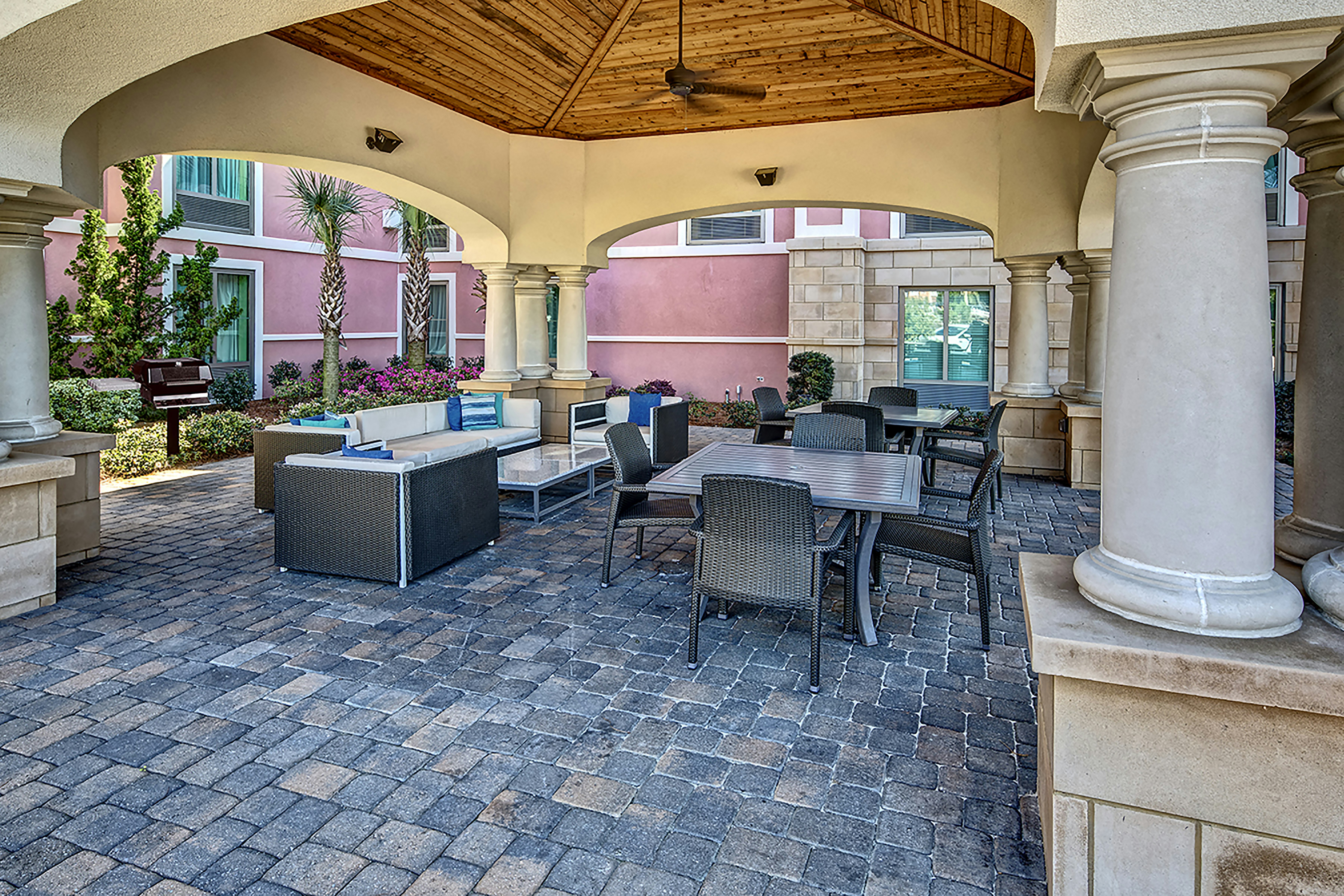 Hampton Inn & Suites Destin 42/69