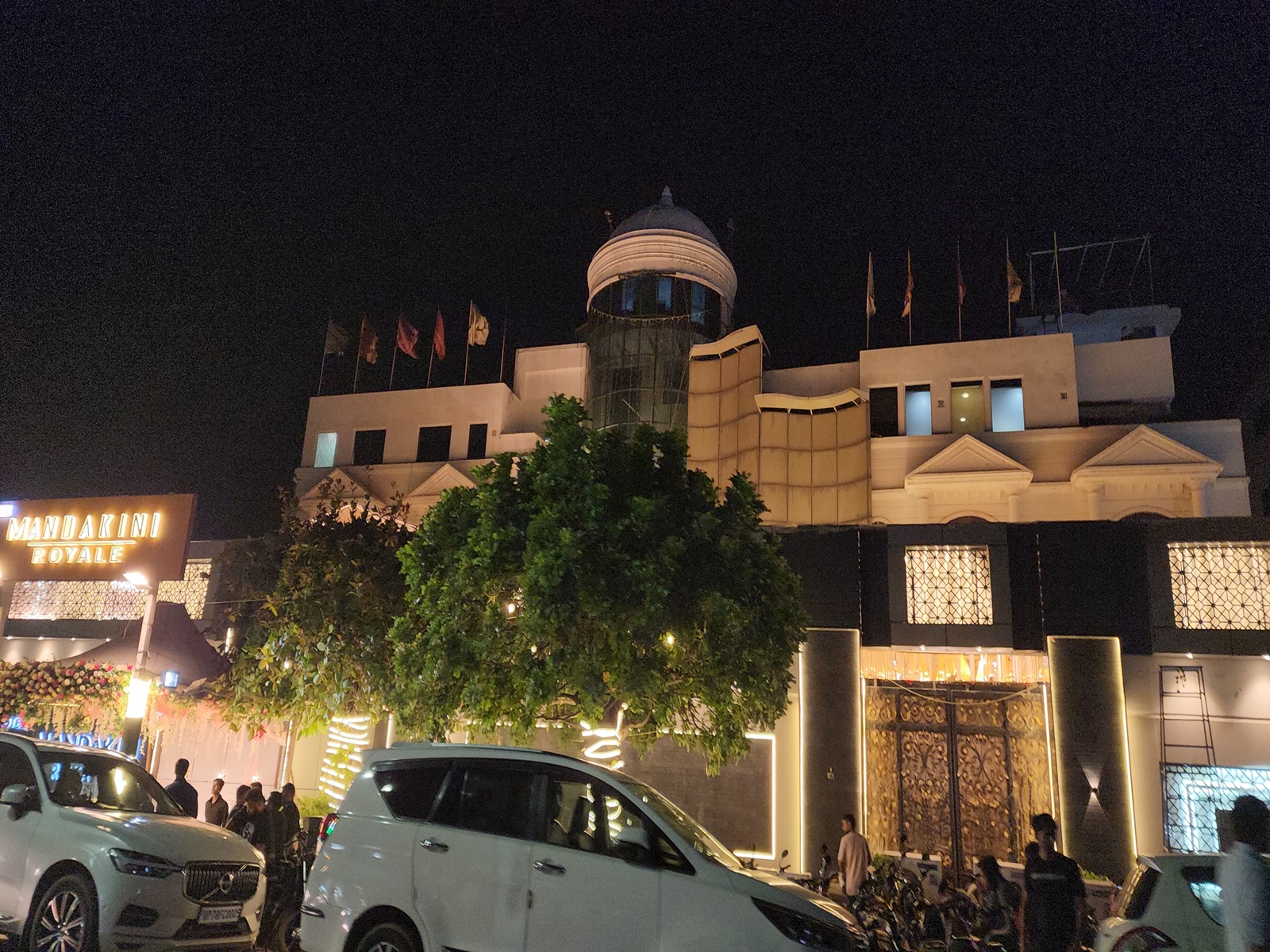 Hotel Mandakini Royale 2/41