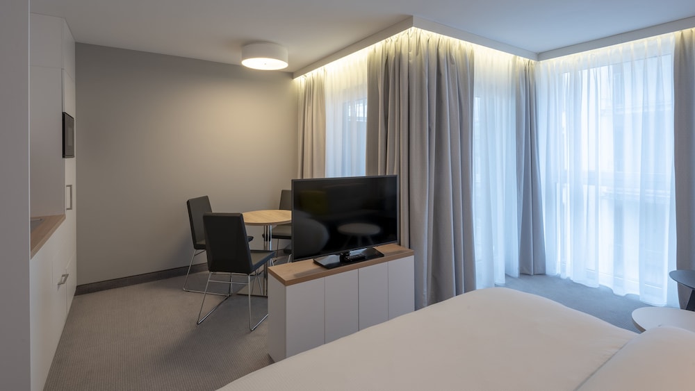 Holiday Inn Express Offenbach 47/68