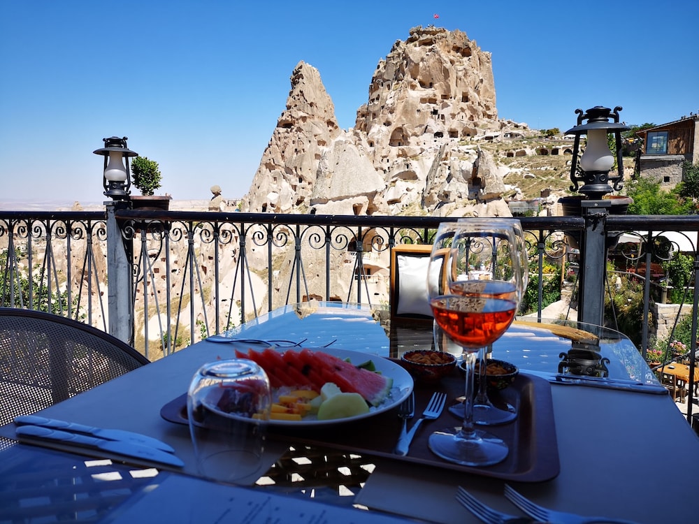 Hermes Cave Hotel 35/46