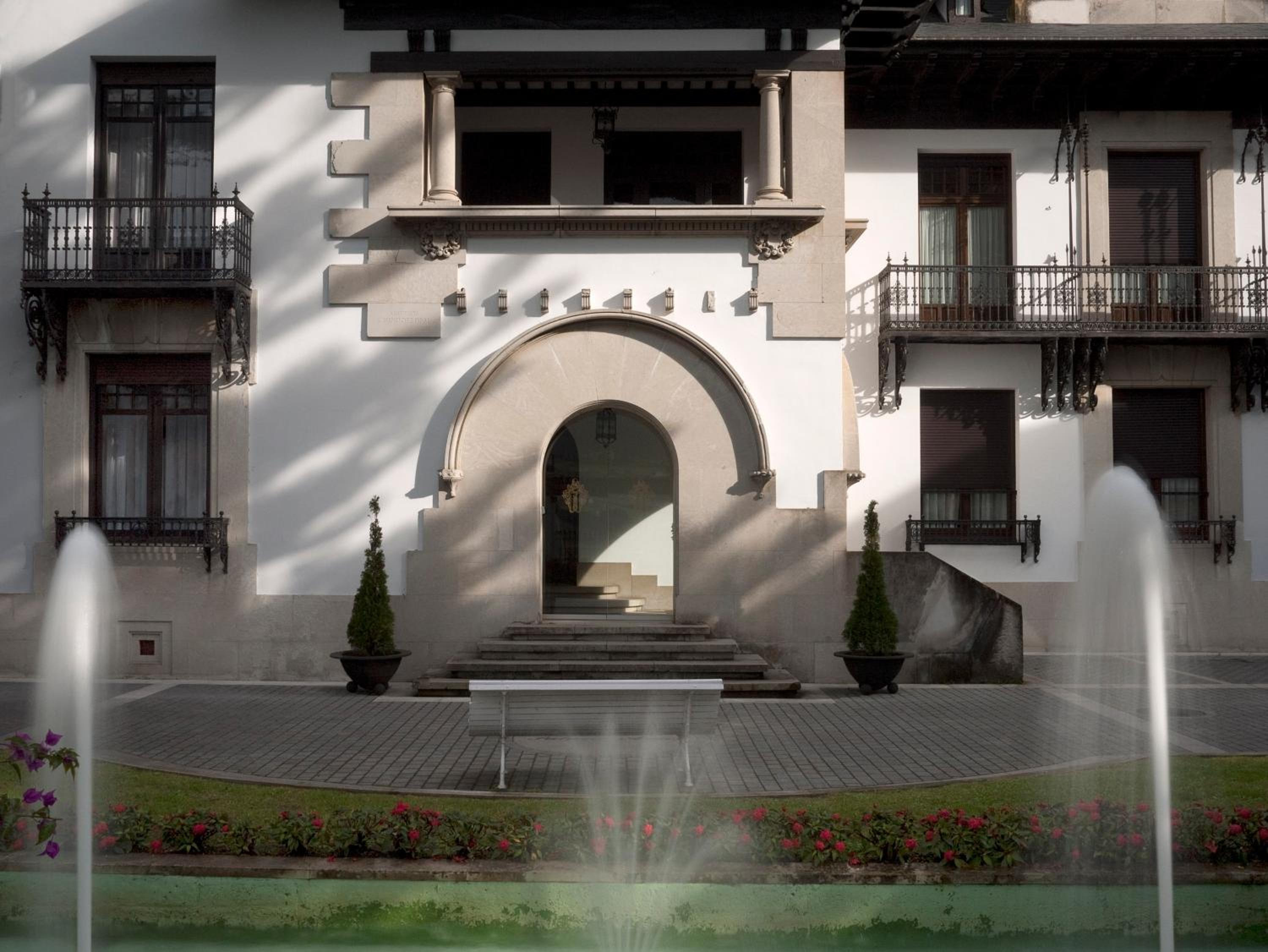 Palacio Arias 3/38