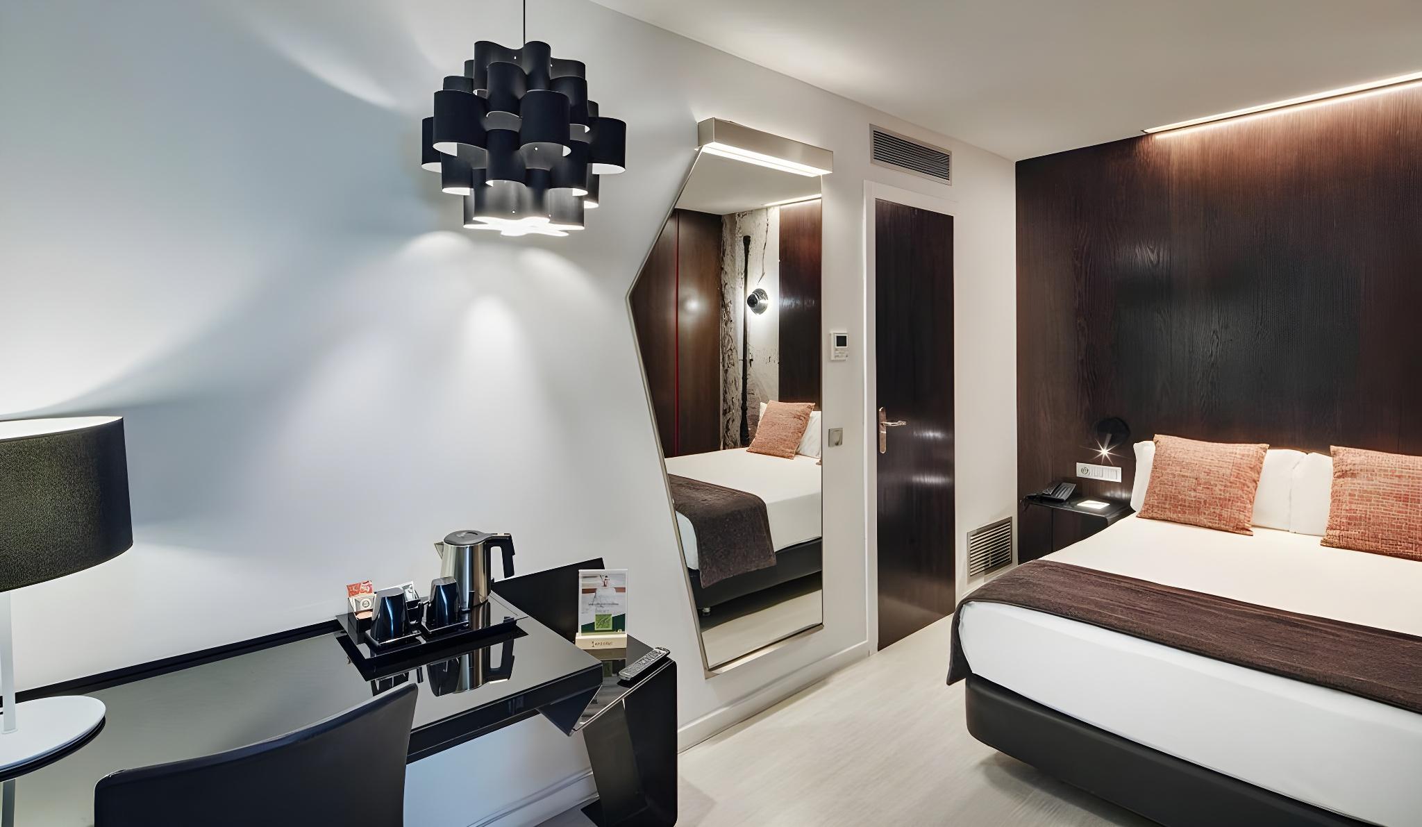 Basic, Single Bed