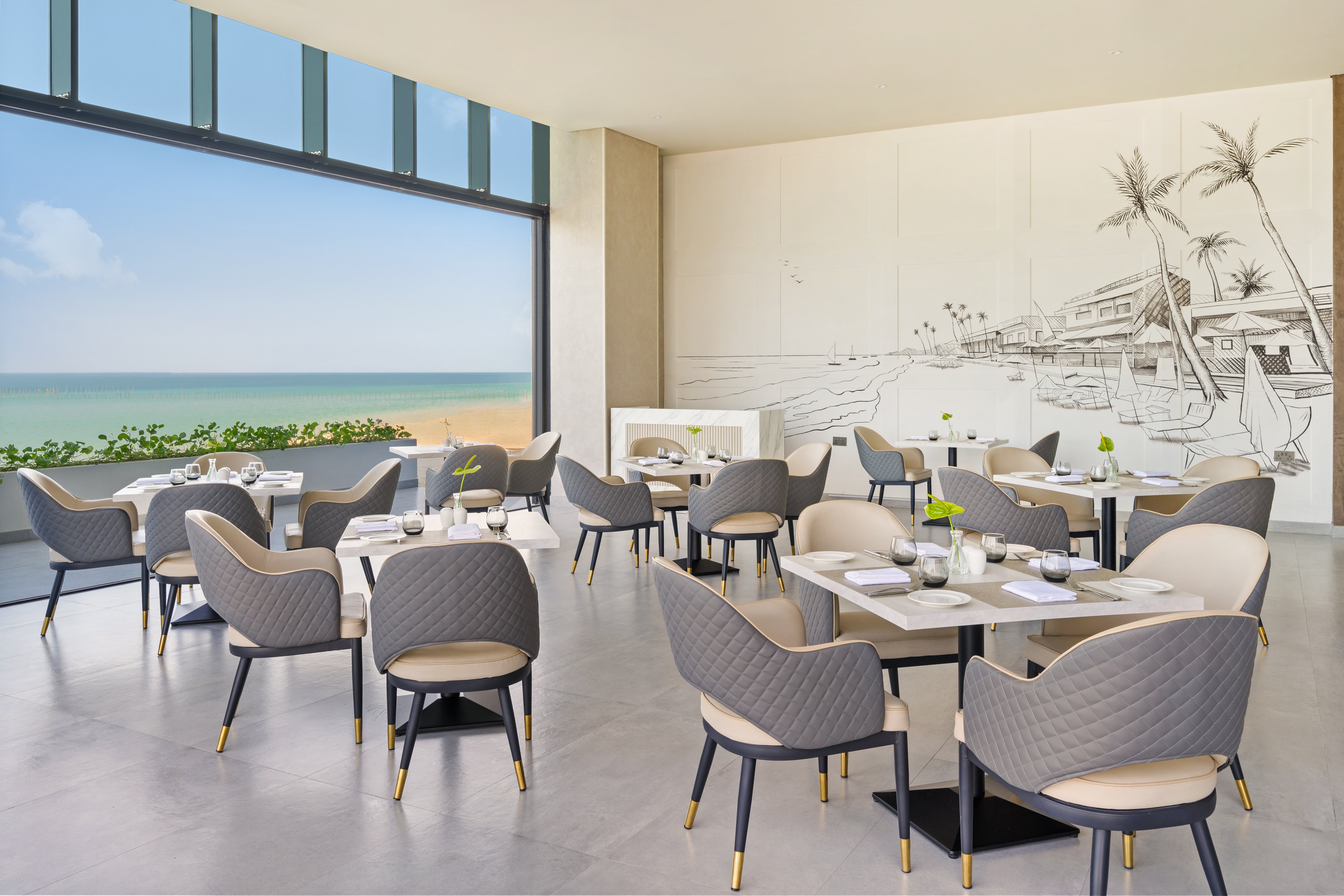 Beach Bay Hotel Mirfa, Edge by Rotana 38/48