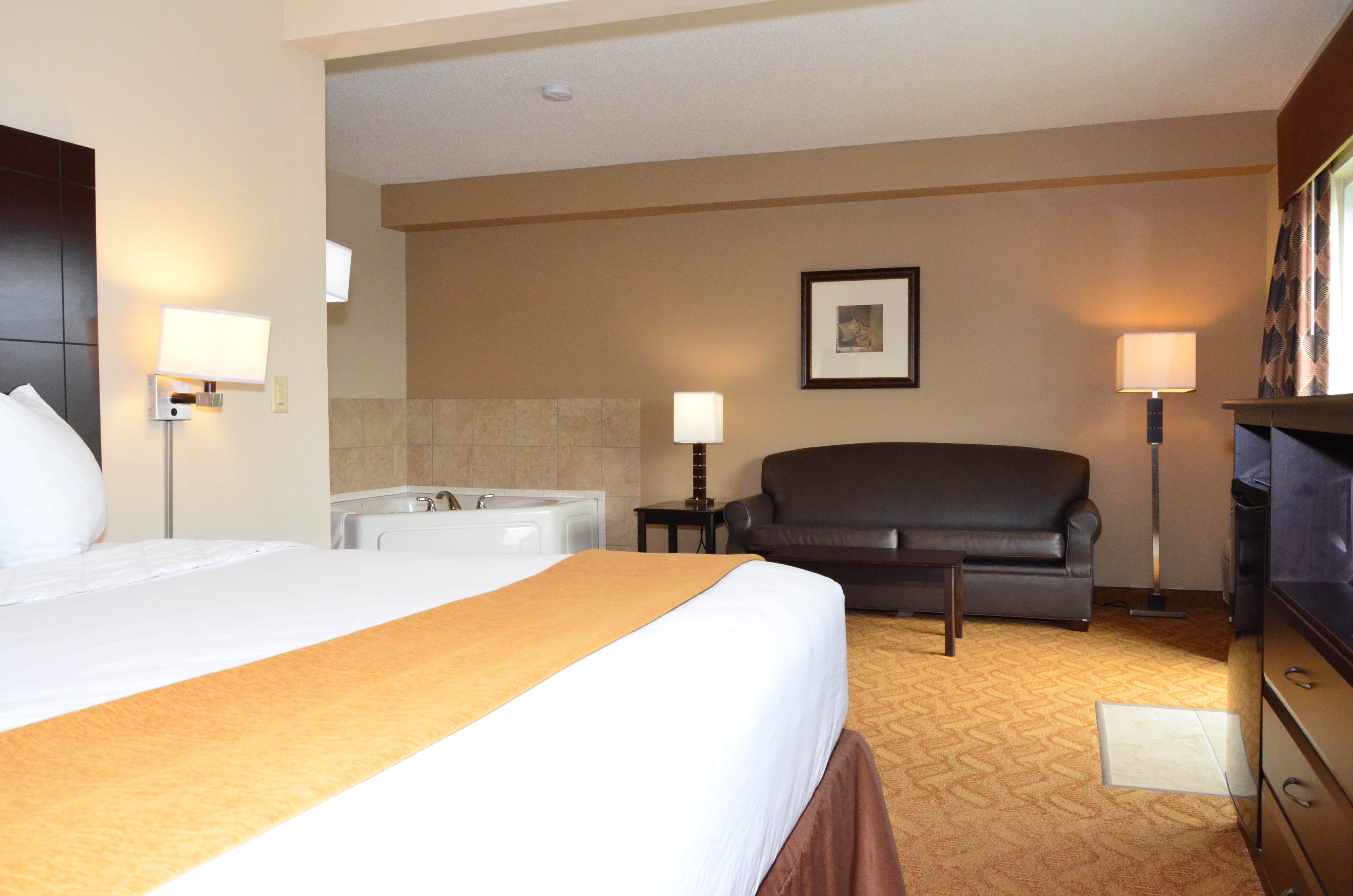 Cobblestone Inn & Suites - Lake View 10/27