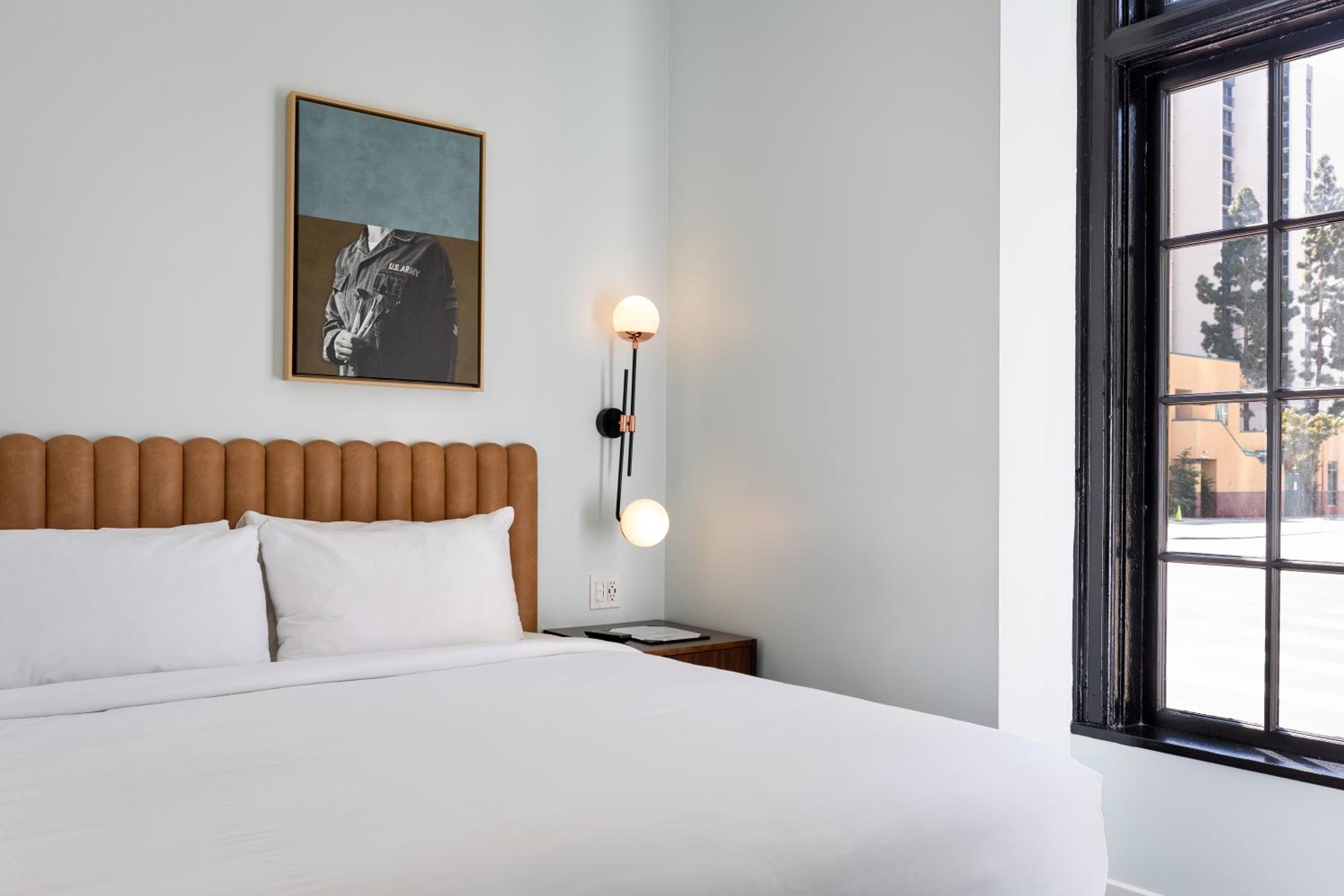 Cozy, Courtyard, Guest Room, Queen Bed, Courtyard View