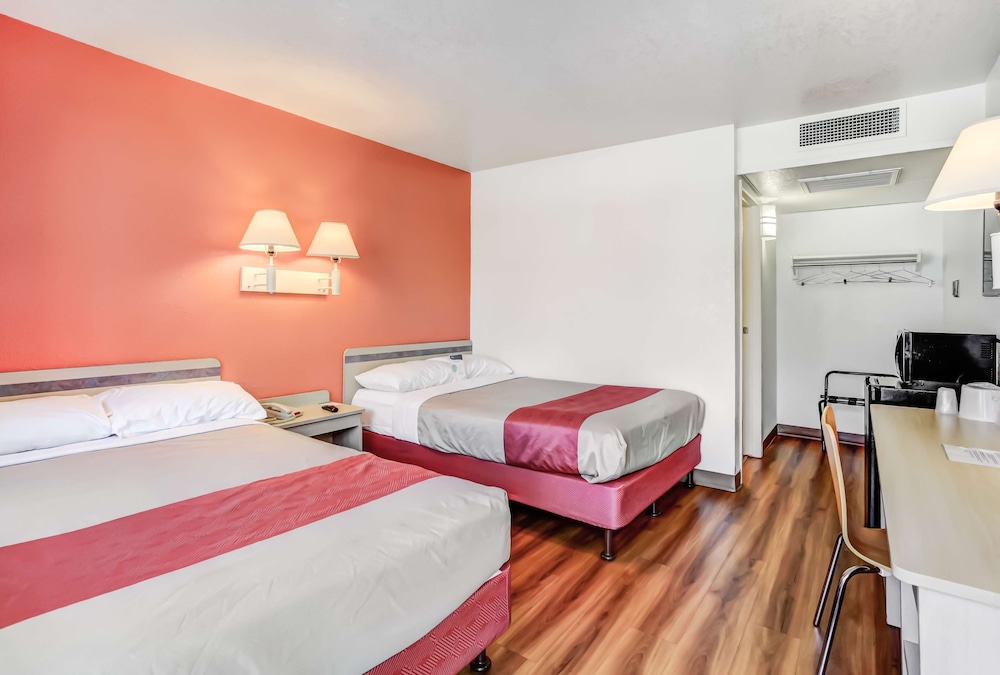 Motel6 Medford, OR 17/40