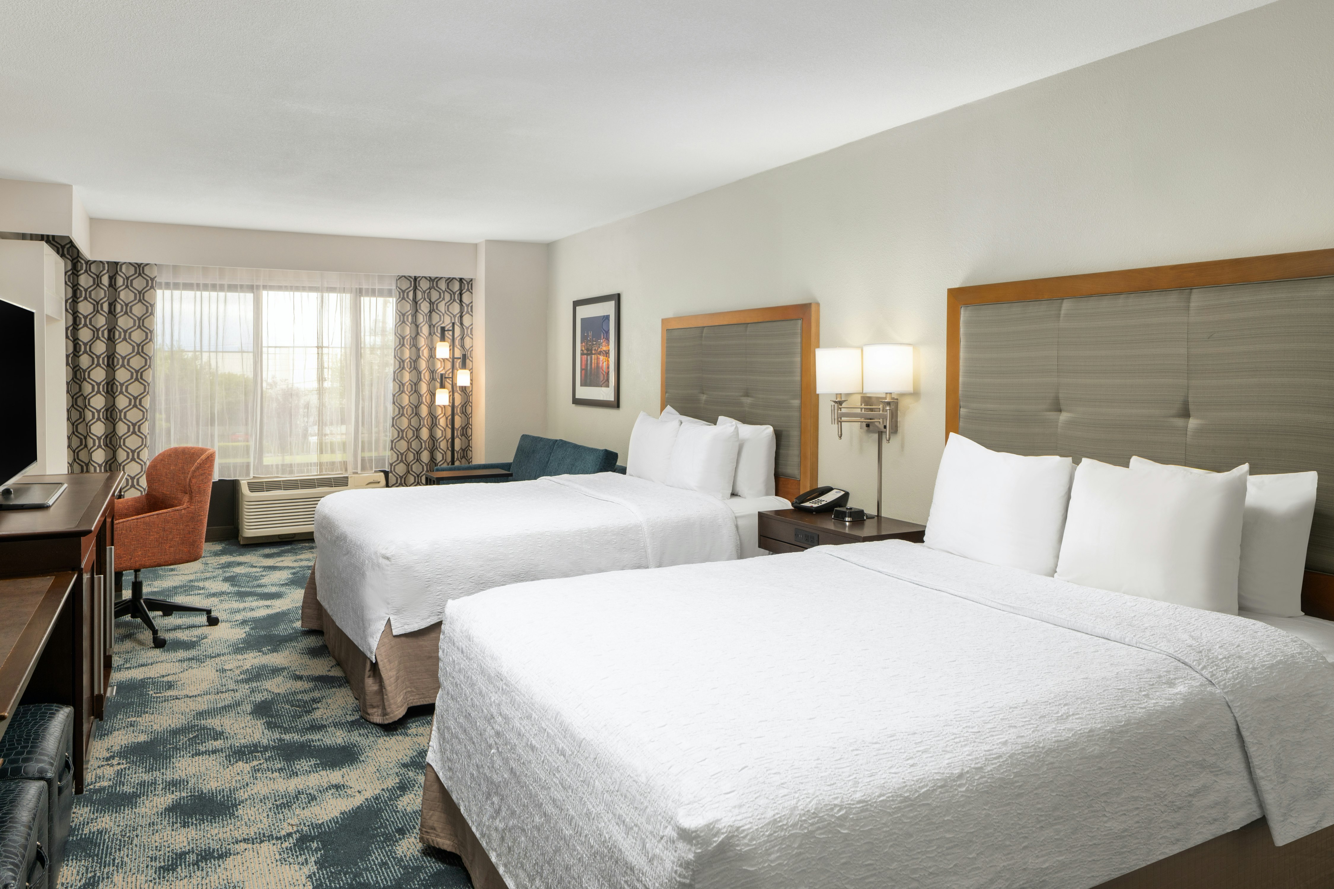 ROOM, 2 QUEEN BEDS, SOFA