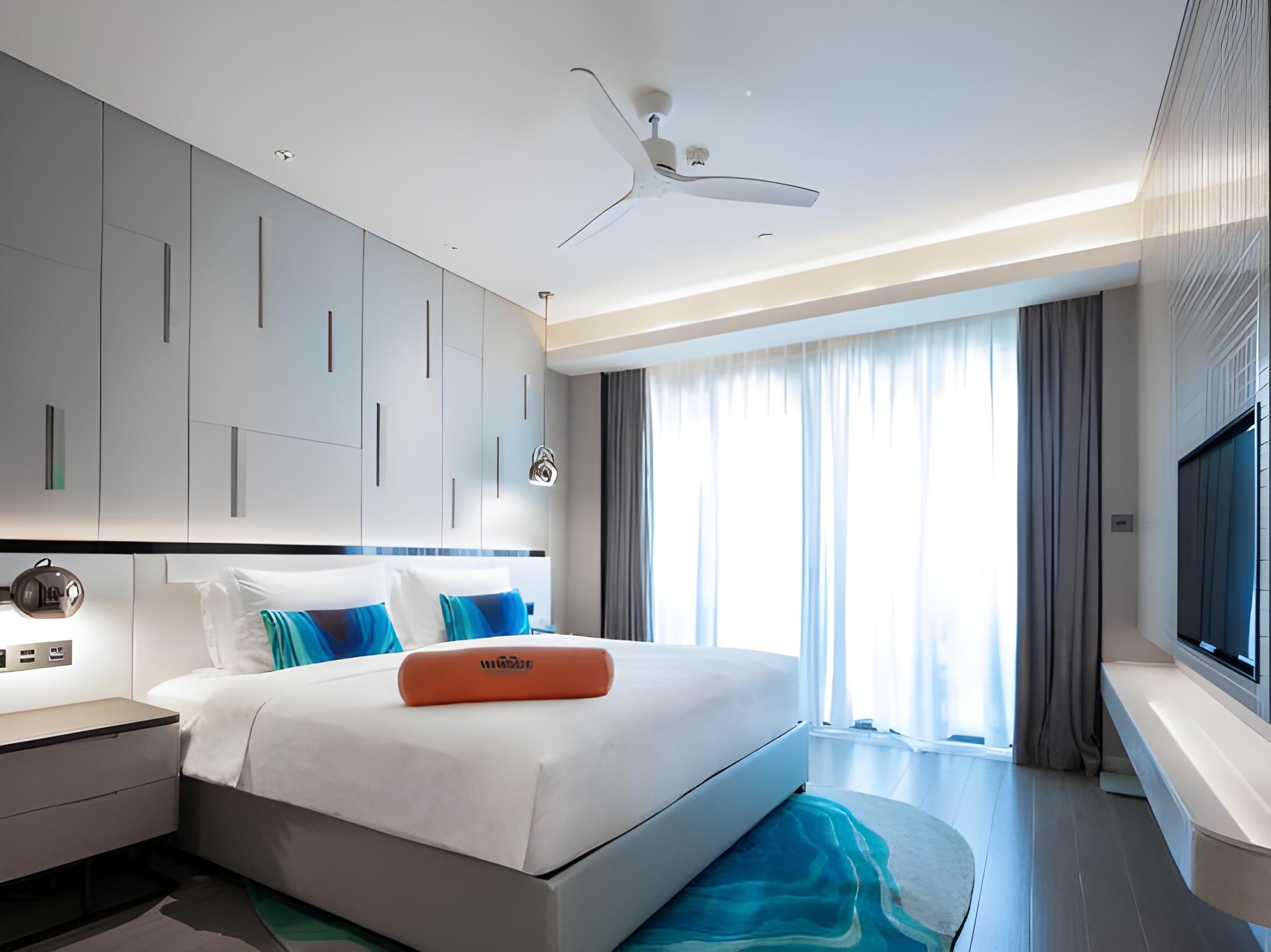 Deluxe, Double Bed