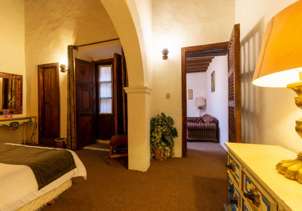 Hosteria Del Frayle 40/69