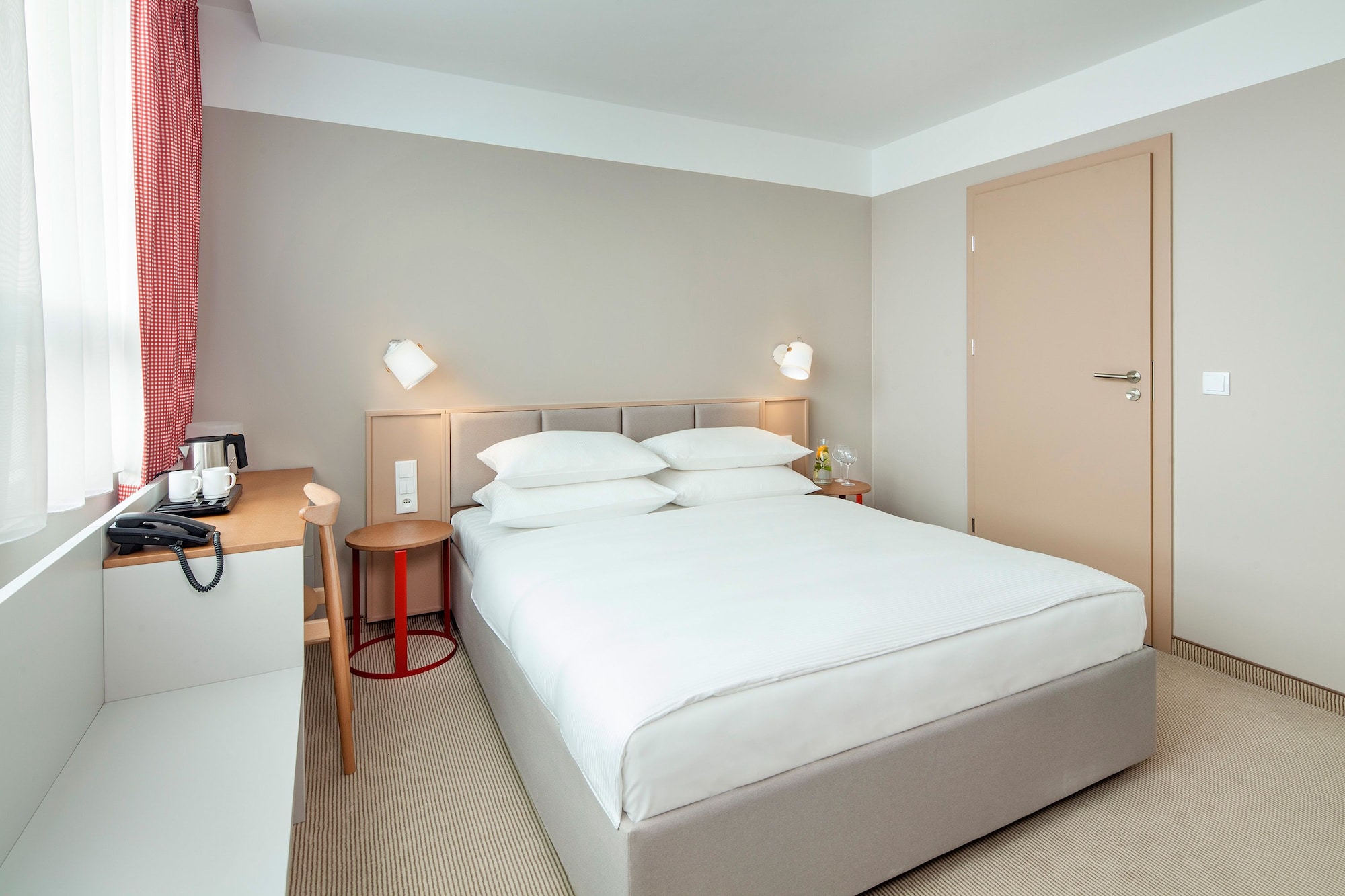 غرفة سوبيريور بسرير كوين، Hotel Altus 2/3
