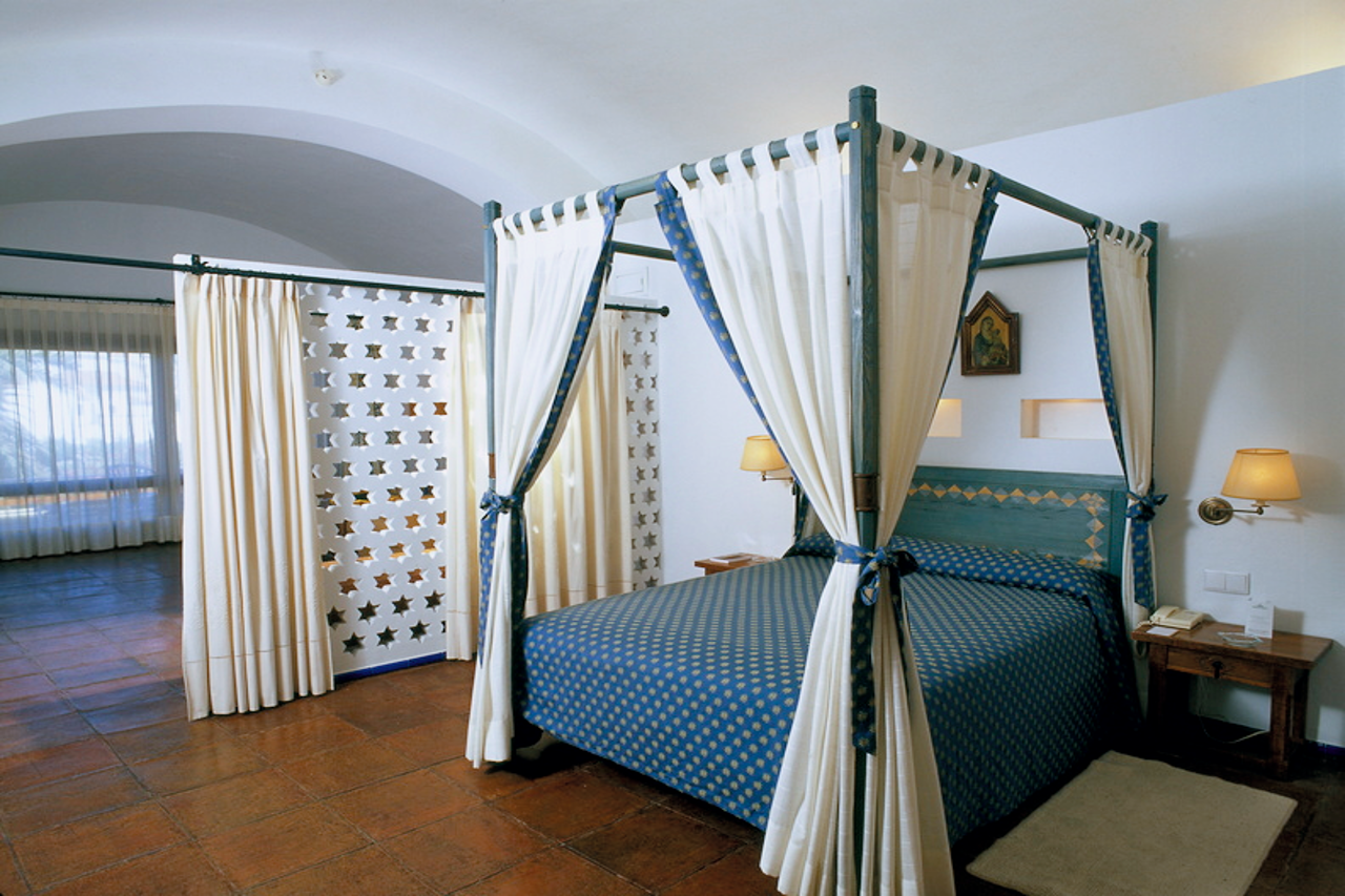 Parador De Ceuta 12/21