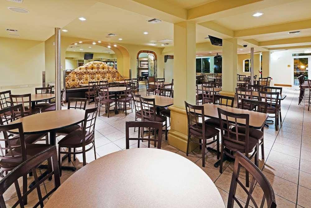Radisson Hotel El Paso Airport 28/42