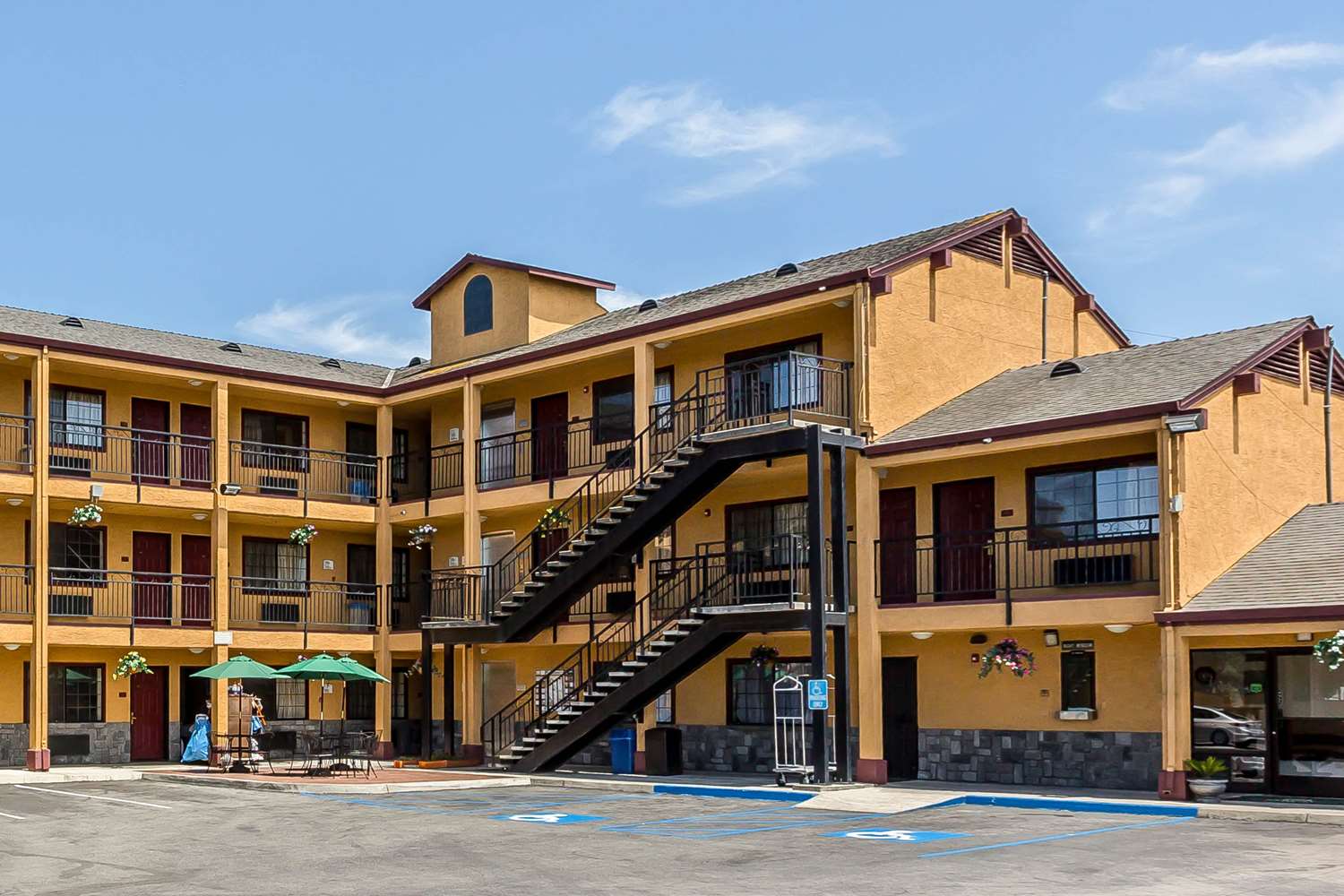 Quality Inn Salinas, CA 22/23