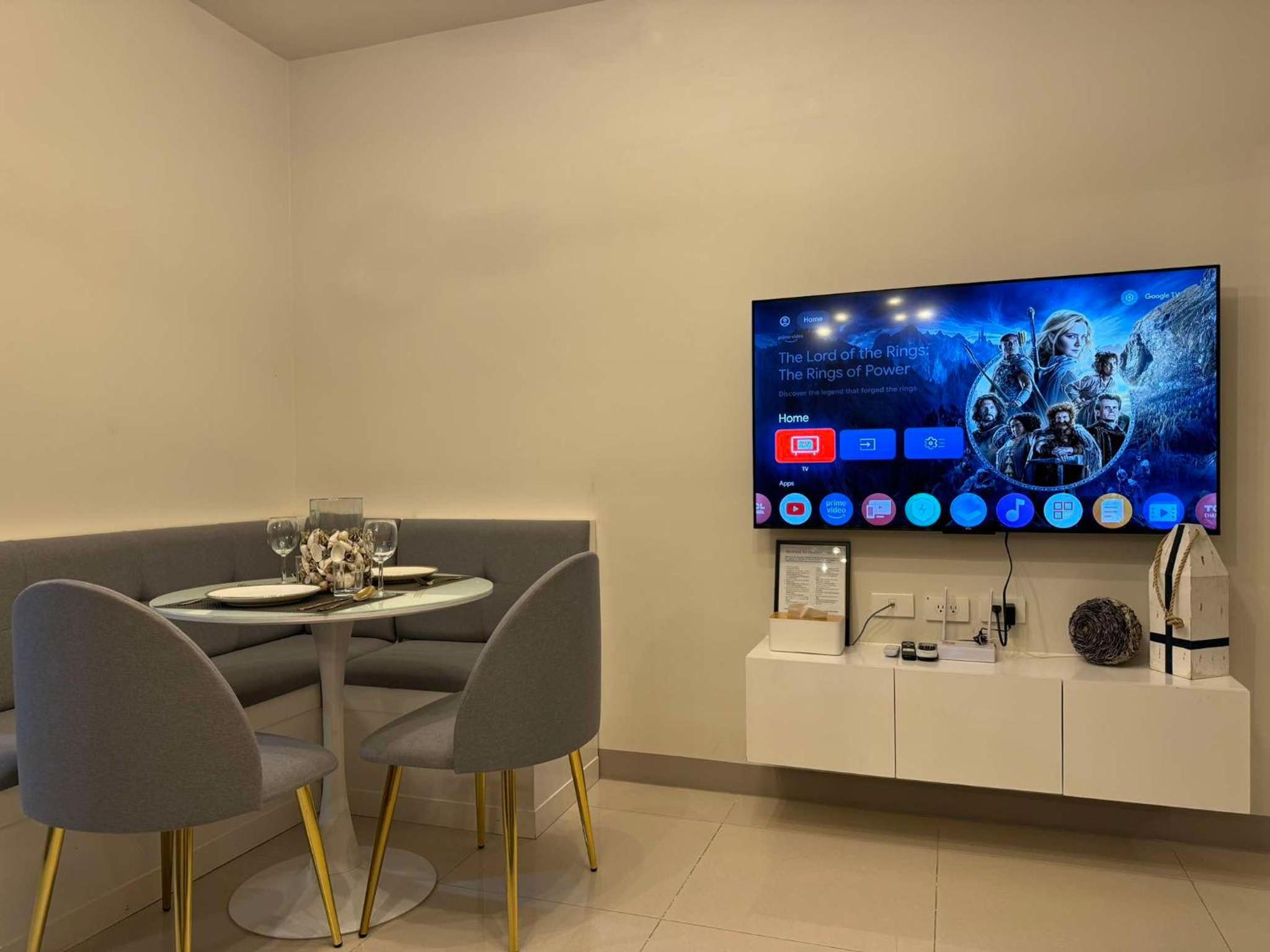 Homefort Stays at S Residences 22/25
