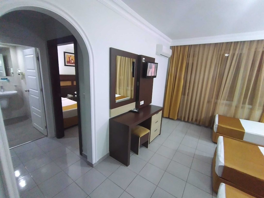 Kleopatra Ada Hotel 28/55