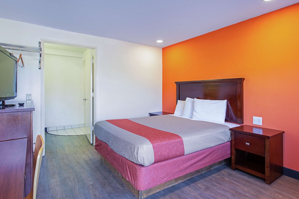 Motel6 Pendleton, OR - West 23/44