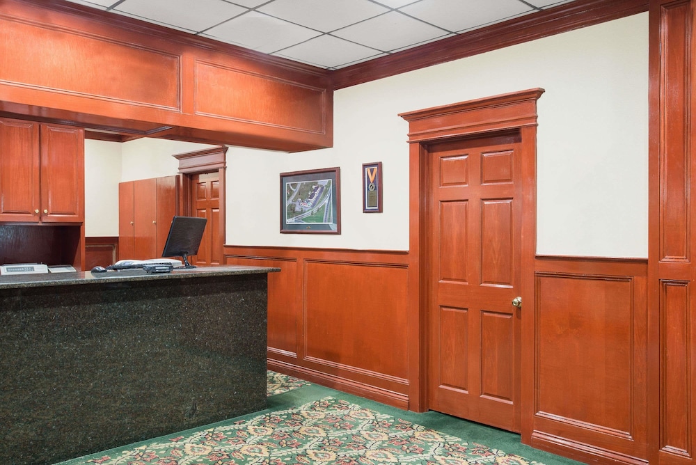 Howard Johnson by Wyndham Saugerties, NY 4/26