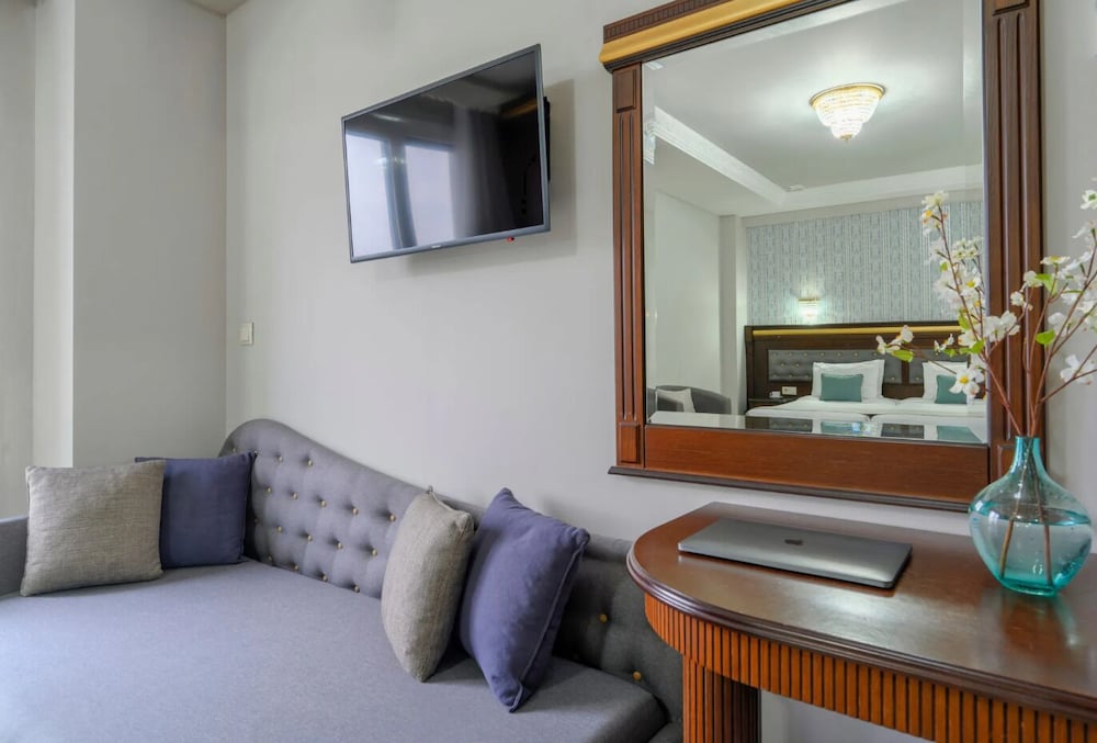 Eona Beach Resort 44/66