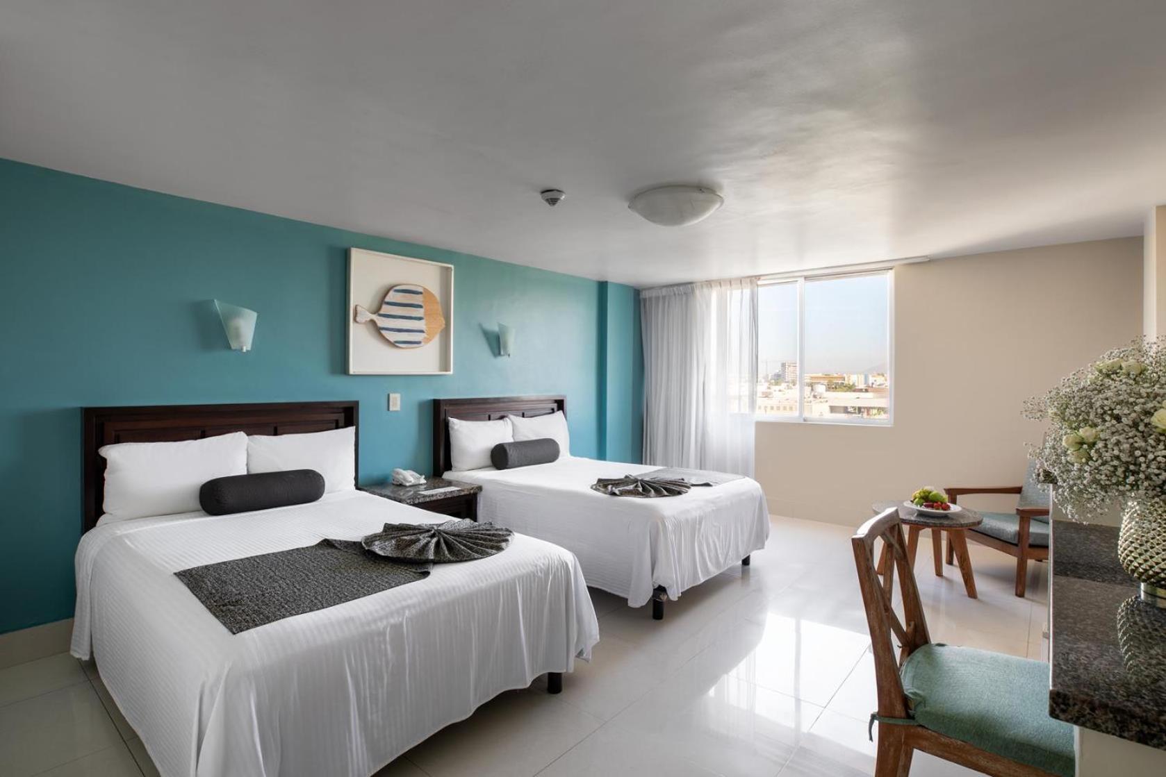Room, 2 Double Beds, Lake View