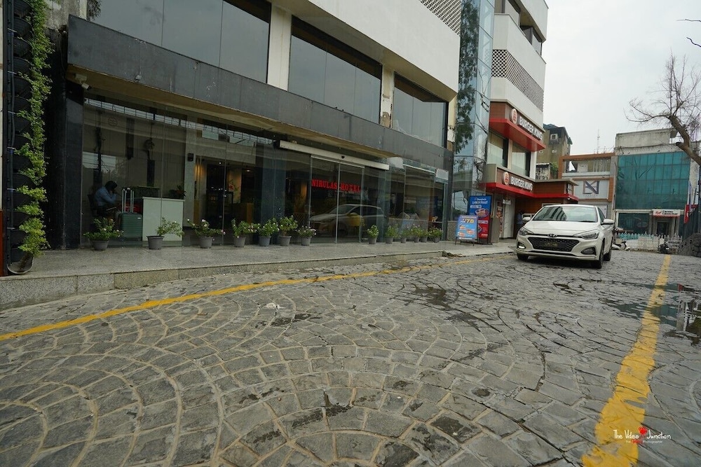 Nirulas Hotel 42/50