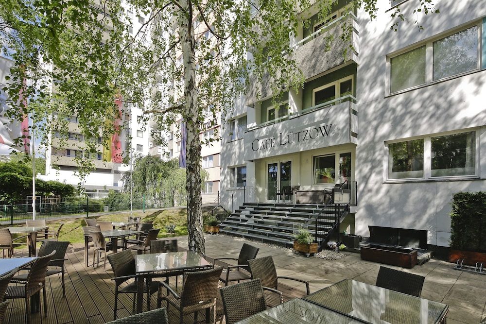 Hotel Lutzow 43/65