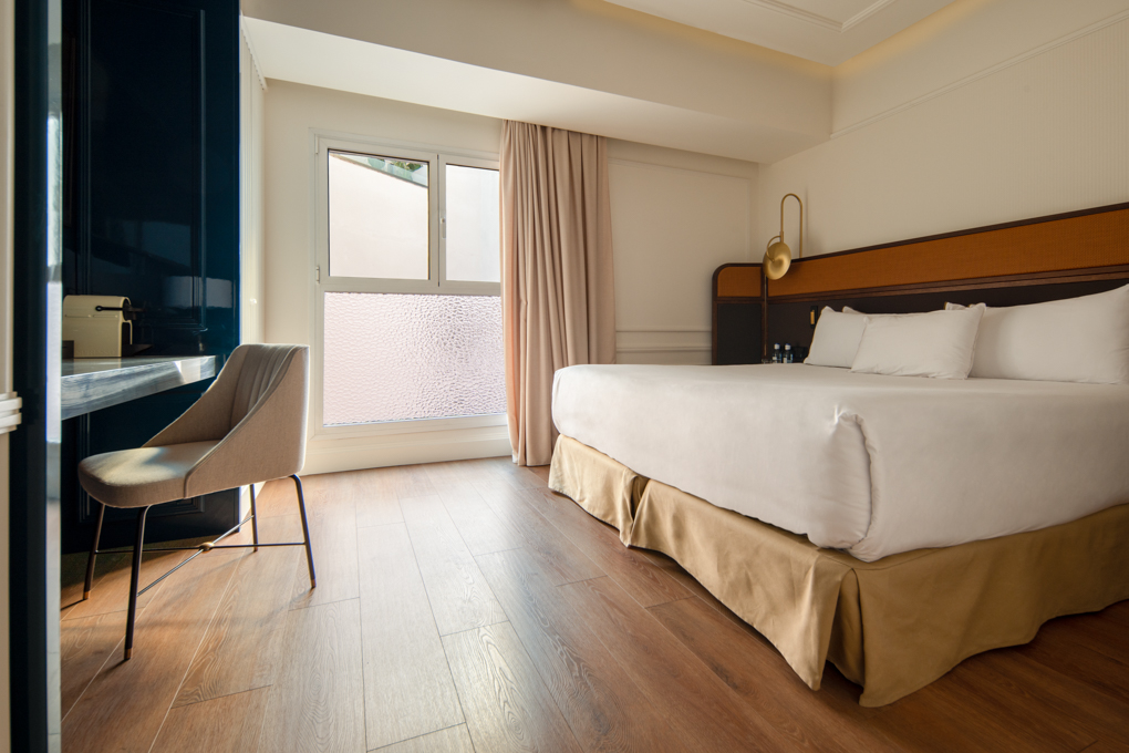 Inner, Double Bed