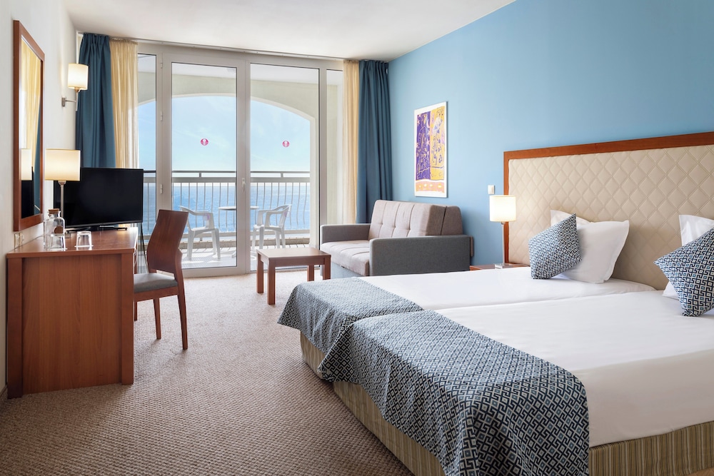 Sol Luna Bay Resort 18/50