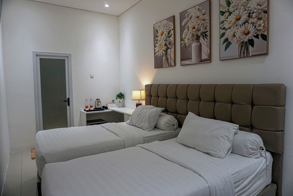 Graha Socio Hotel 14/56