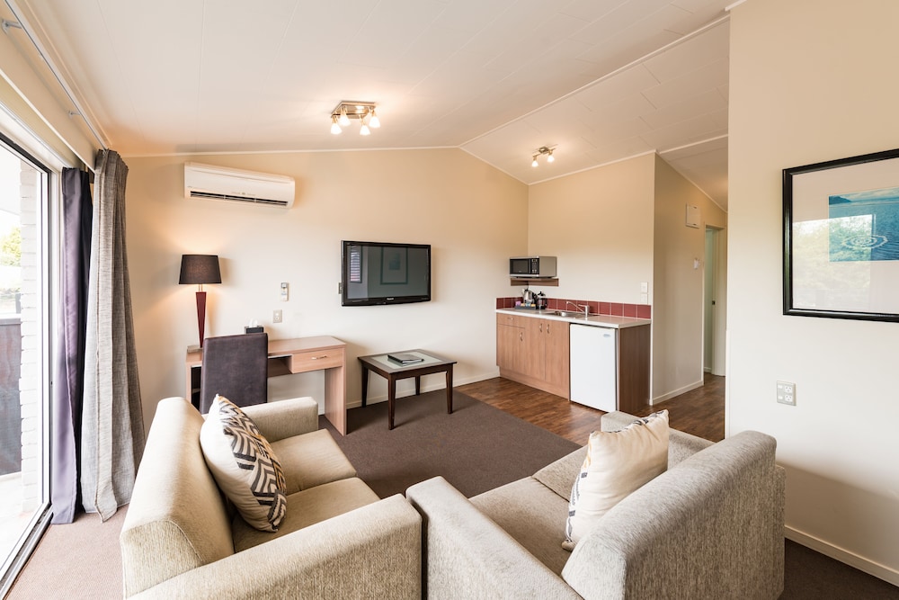 Suncourt Hotel 29/50