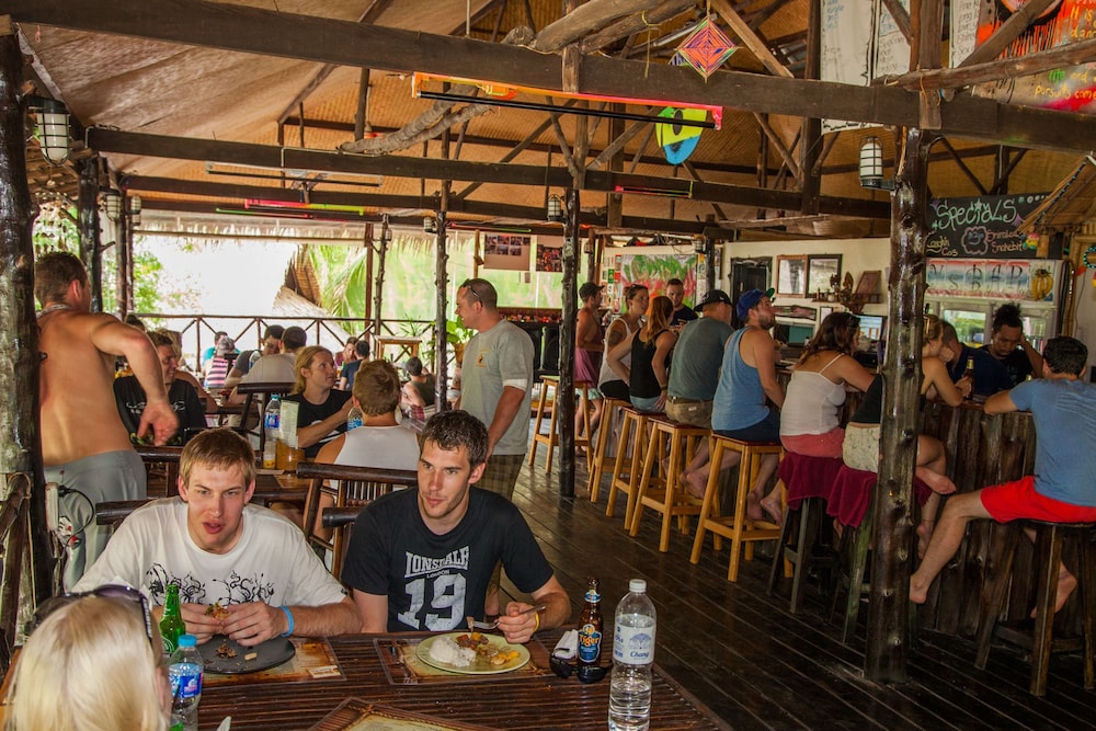 Shiralea Backpackers Resort 60/70