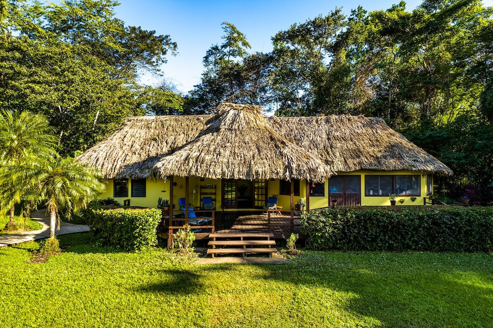 Tanager RainForest Lodge 48/64