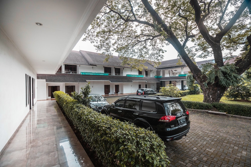 OYO 686 Bunga Karang Hotel 40/46