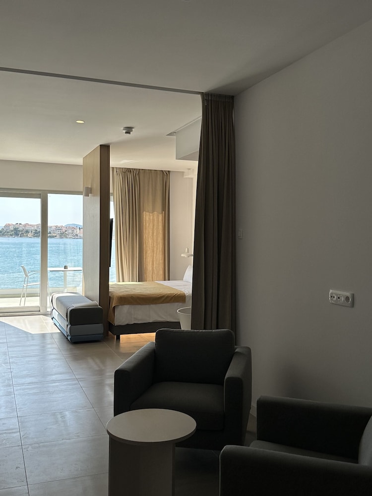Hotel Split 47/70