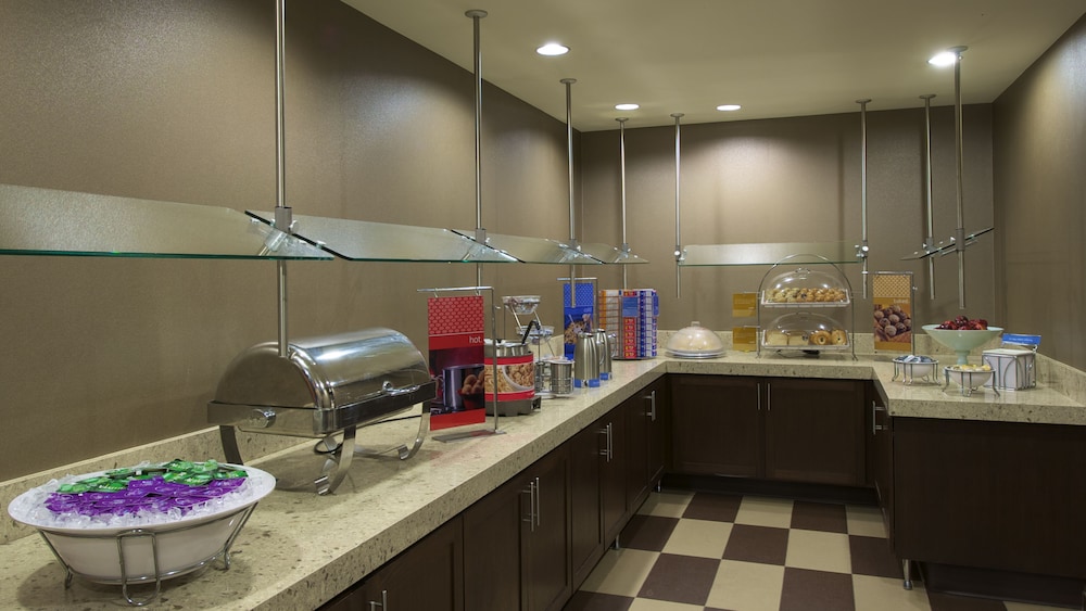 Hampton Inn Terre Haute 51/59