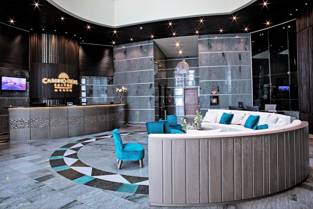 Suites Camino Real 10/73