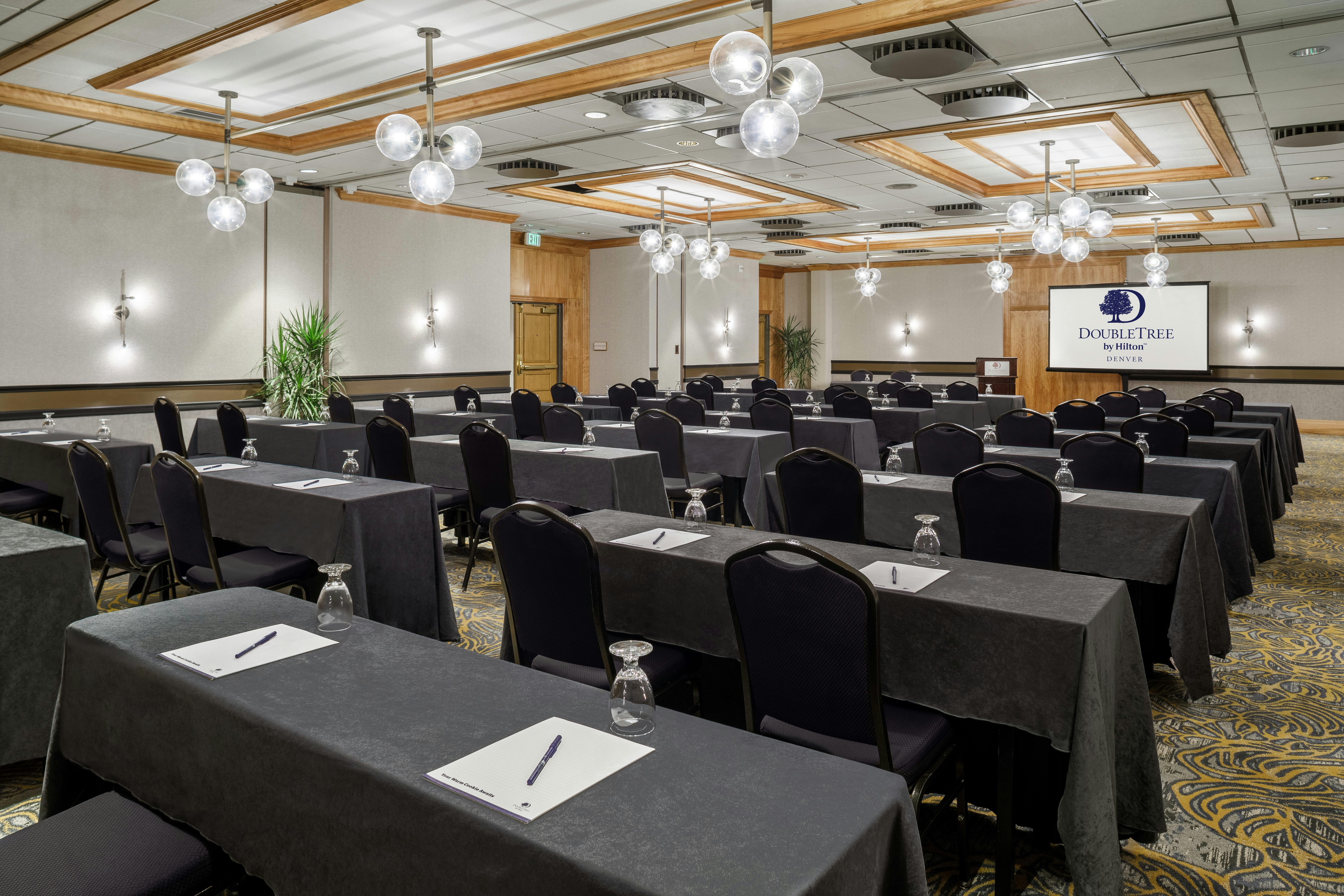 DoubleTree by Hilton Hotel Denver 57/71
