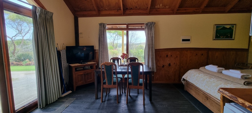EASTERN REEF COTTAGES 25/56
