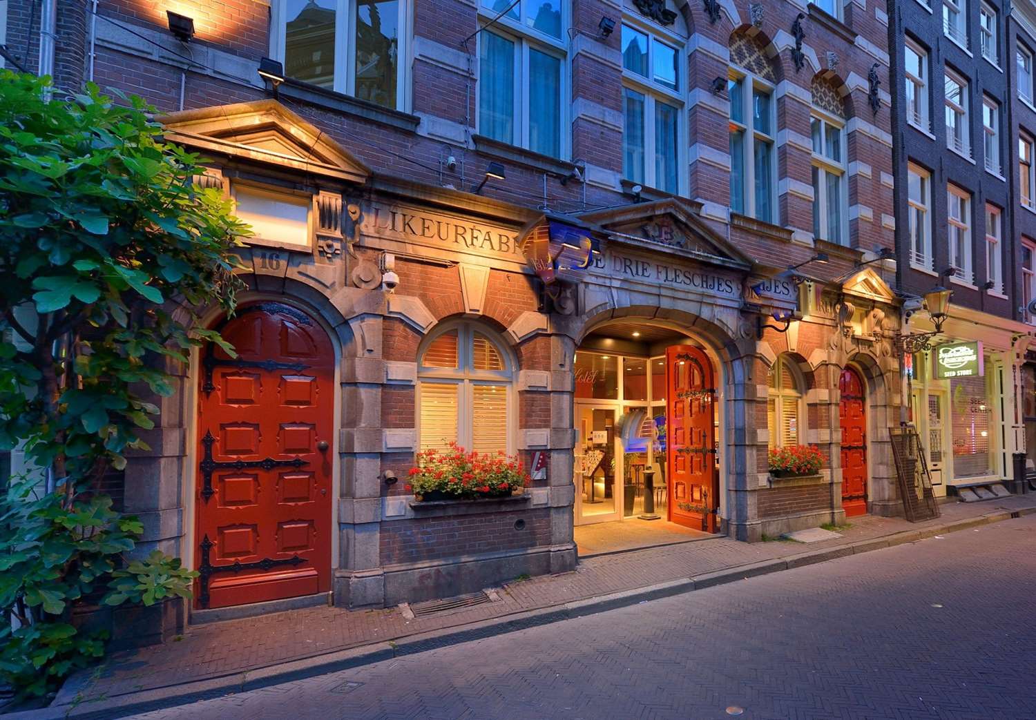 BEST WESTERN DAM SQUARE INN 6/54