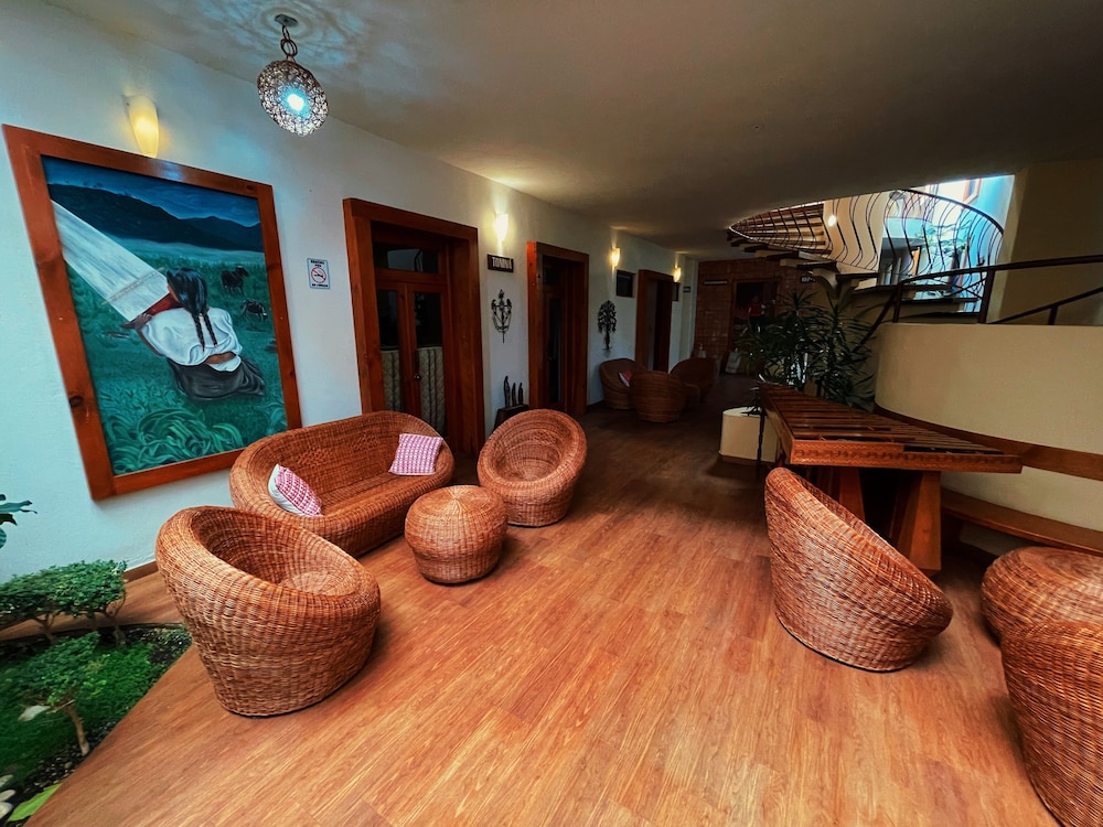 Mansion del Valle 32/50